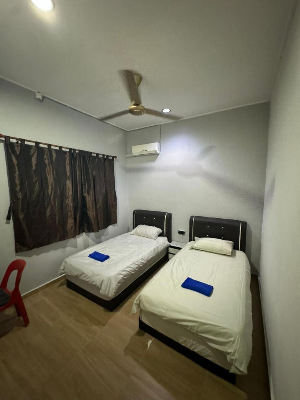 Momo Guest House Kuala Terengganu Exterior foto