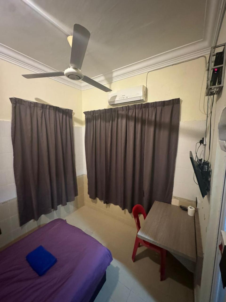 Momo Guest House Kuala Terengganu Exterior foto